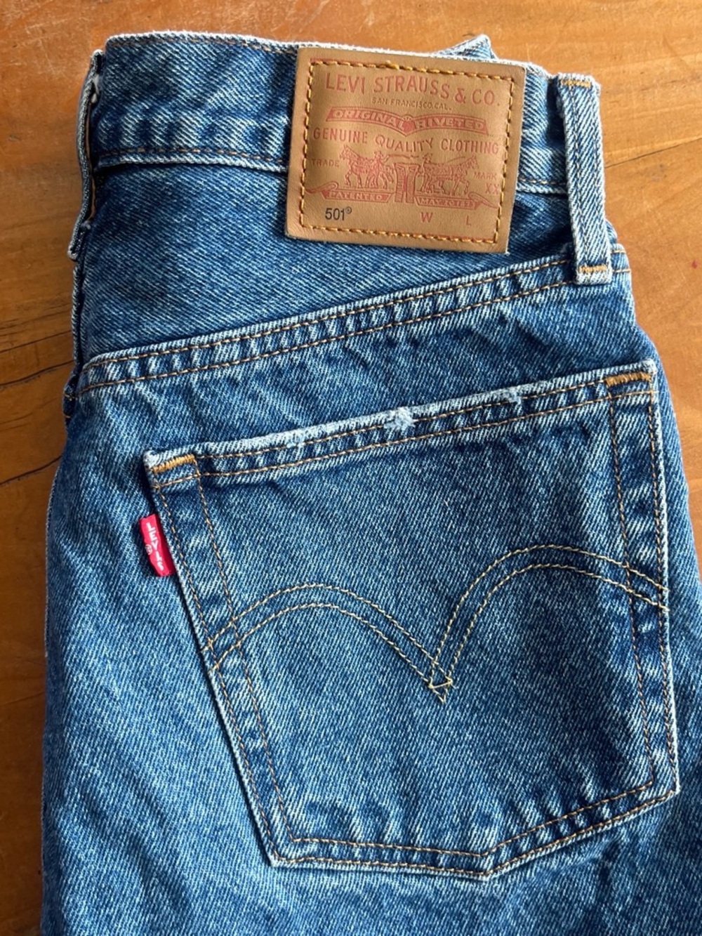 Levi's Women’s Straight Blue Denim Jeans with Leather Patch